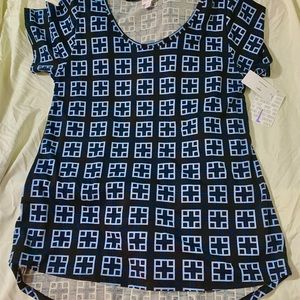 NWT Lularoe Classic T